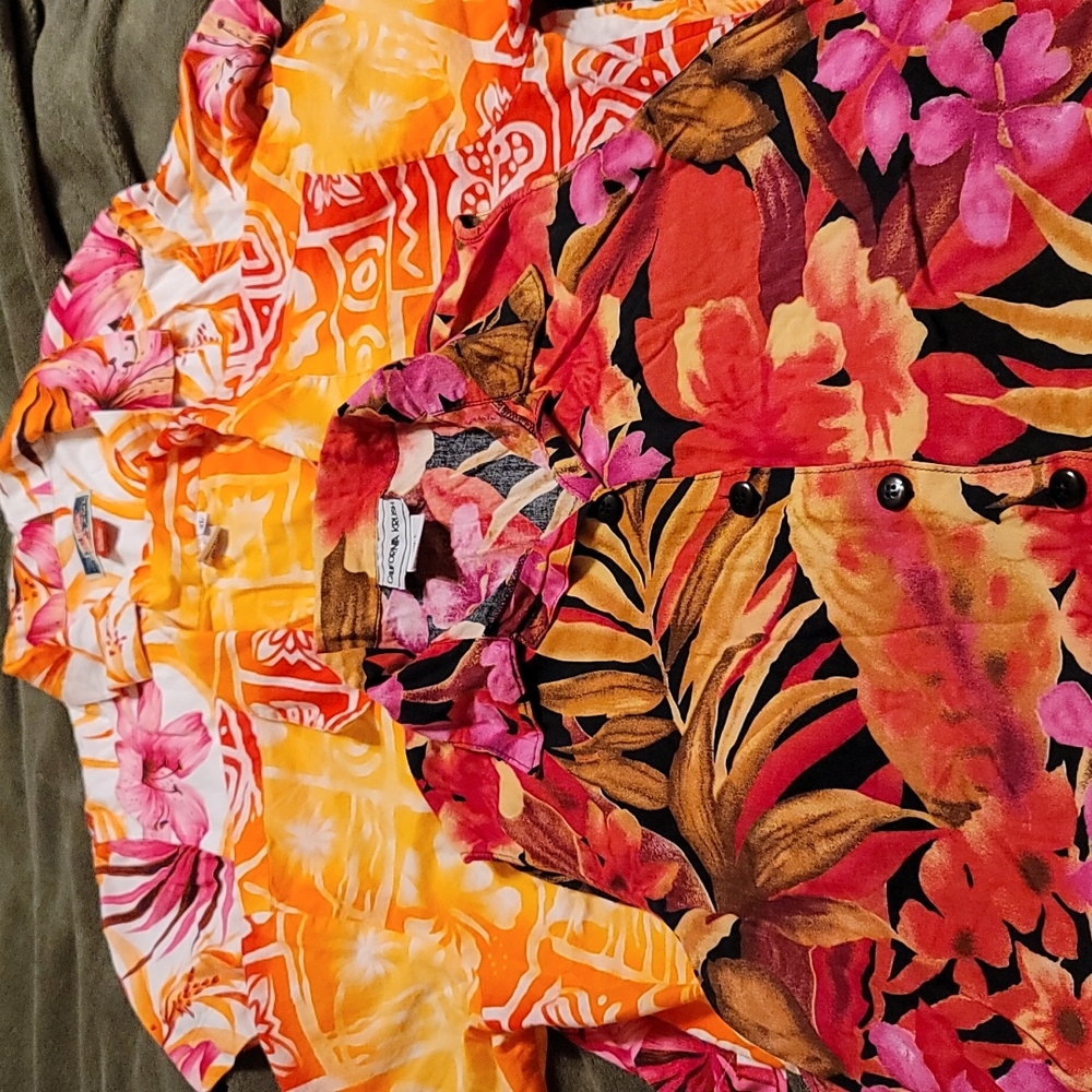 3 Hawaiian style shirts